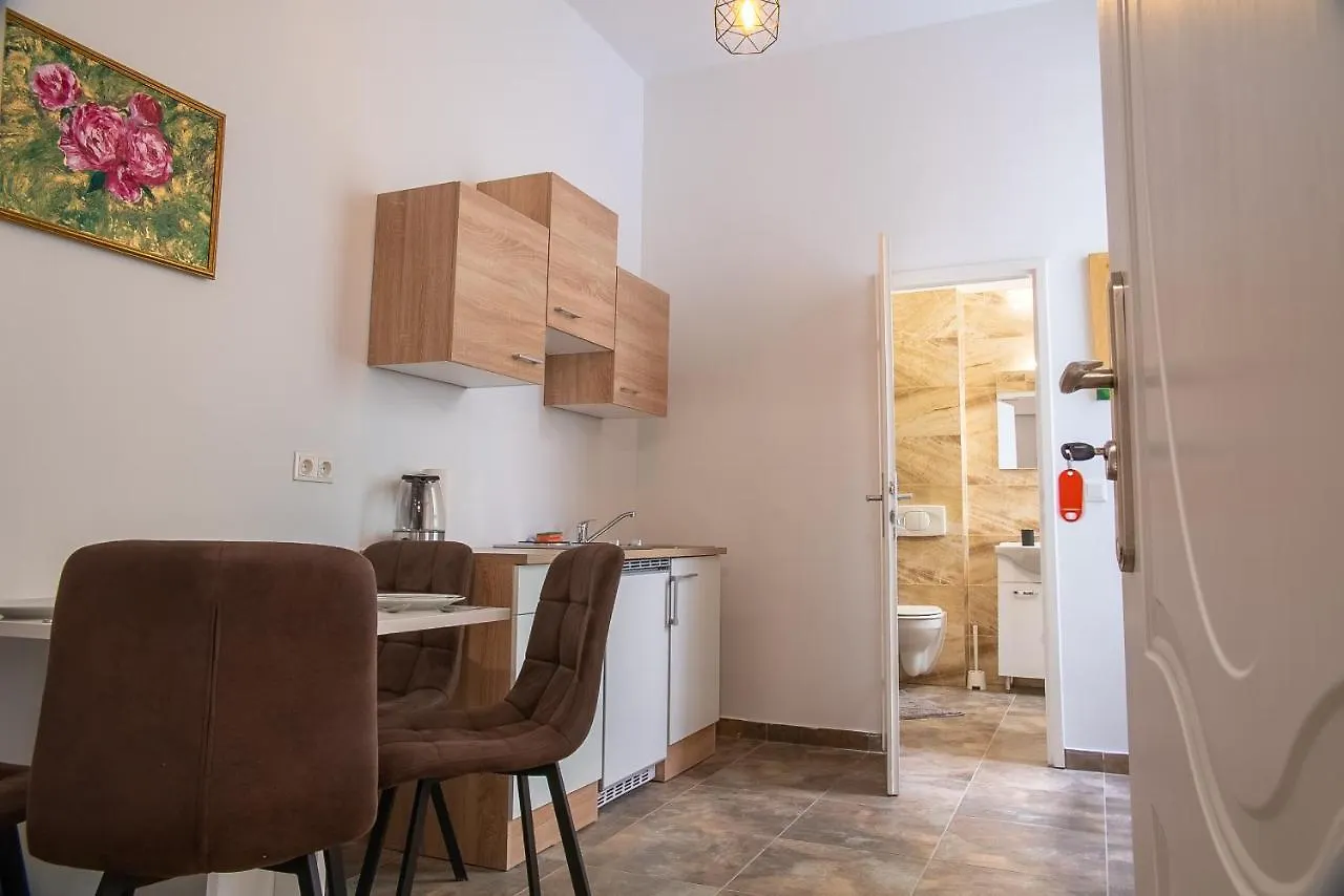 Family&Friends Apartments Schoenbrunn Viena