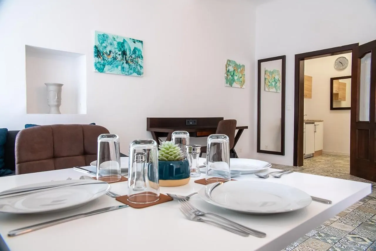 Family&Friends Apartments Schoenbrunn Viena