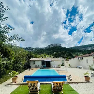  Appartement De Charme Avec Piscine France