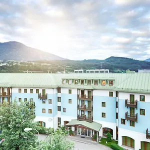 **** Szálloda Alphotel Ausztria