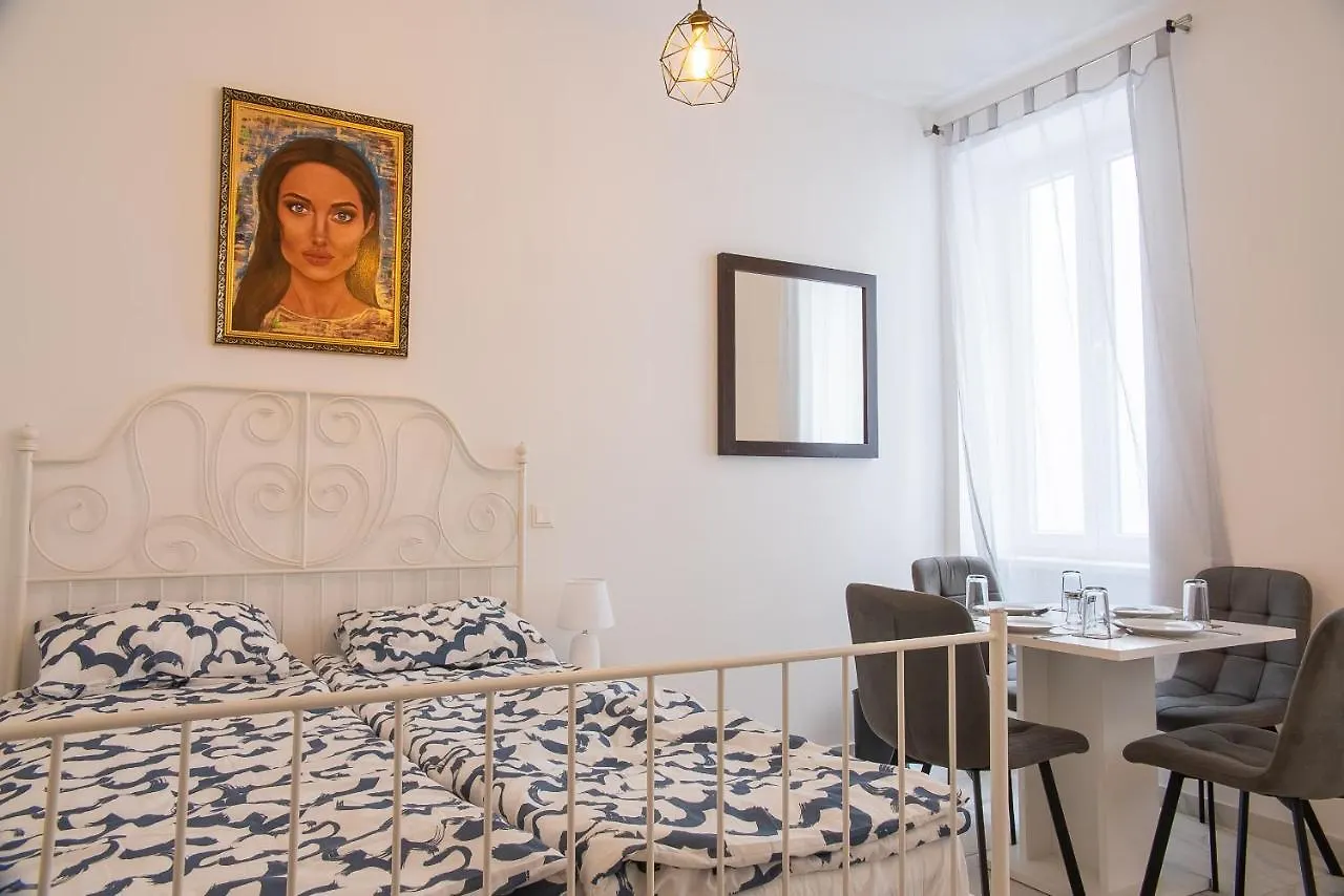 Family&Friends Apartments Schoenbrunn ウィーン 0*,