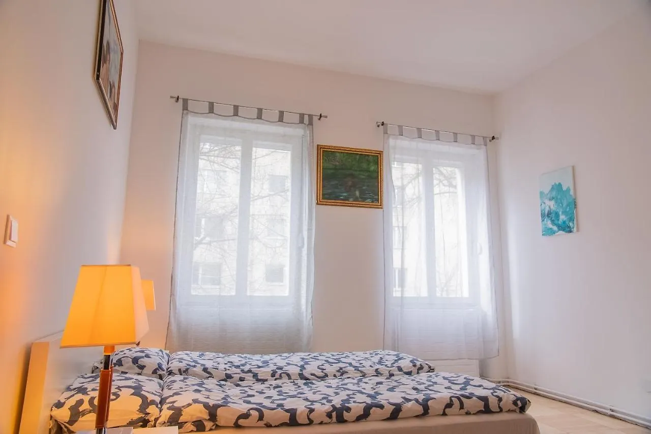 Family&Friends Apartments Schoenbrunn Vienna Austria