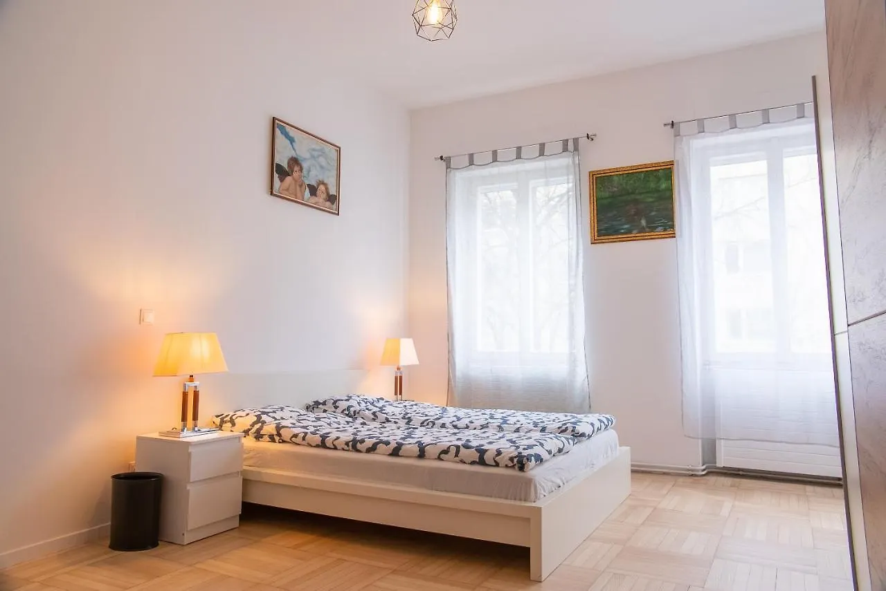 Family&Friends Apartments Schoenbrunn 비엔나